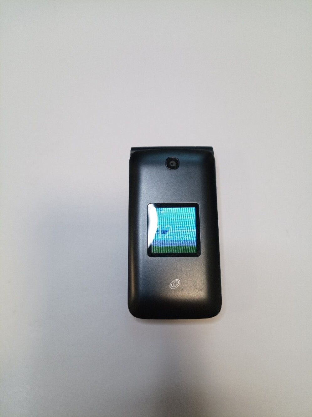 Flip Phone with Outer Display - Matte Black